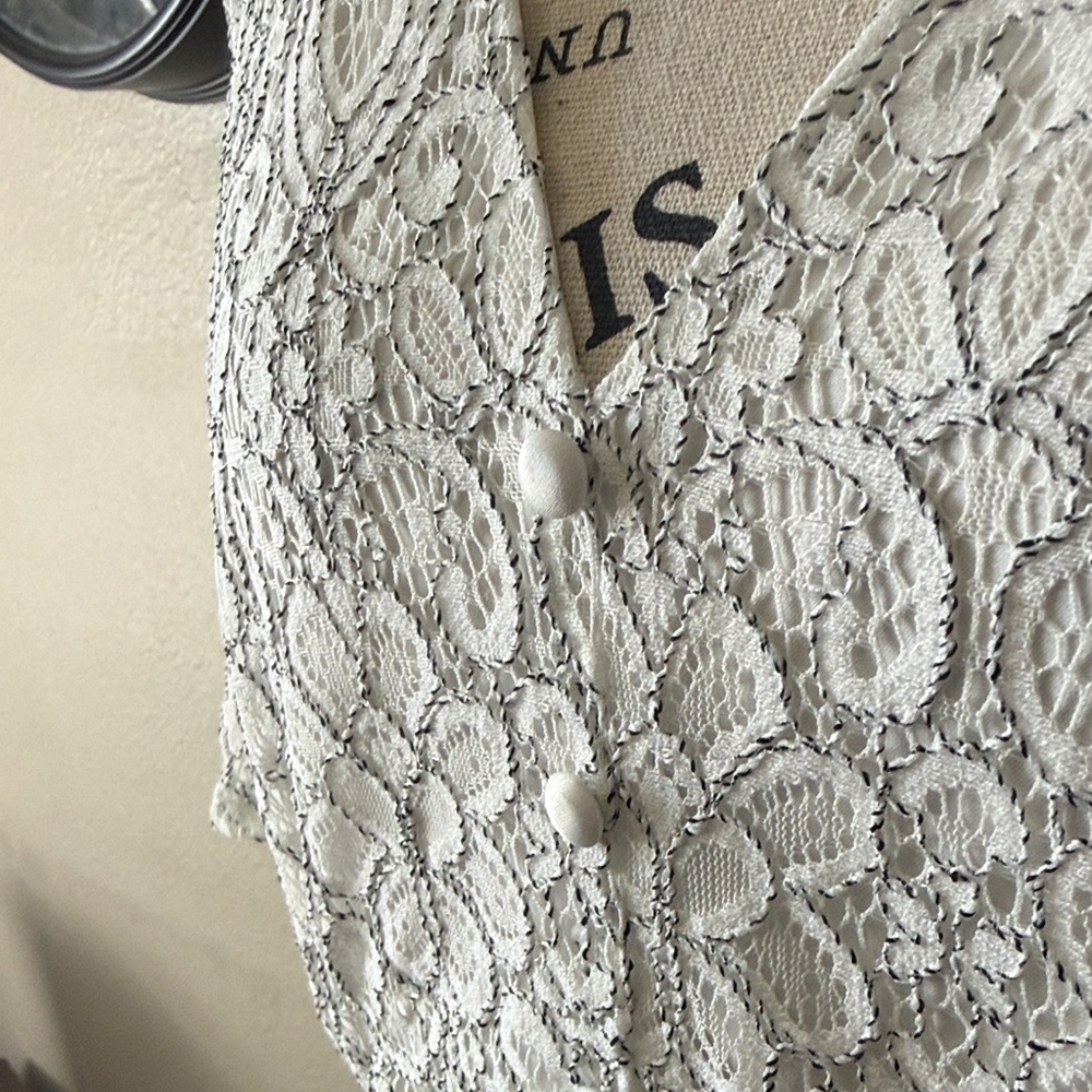 Adelyn Rae White Lace Midi Dress - Picture 3 of 7